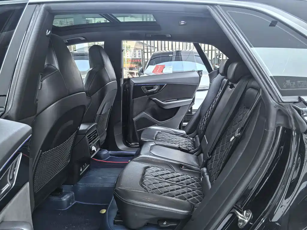 Audi Q8 — миниатюра 10