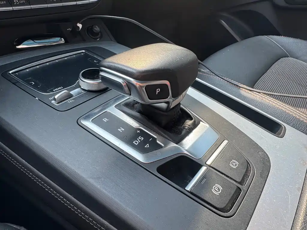 Audi Q5L — миниатюра 15