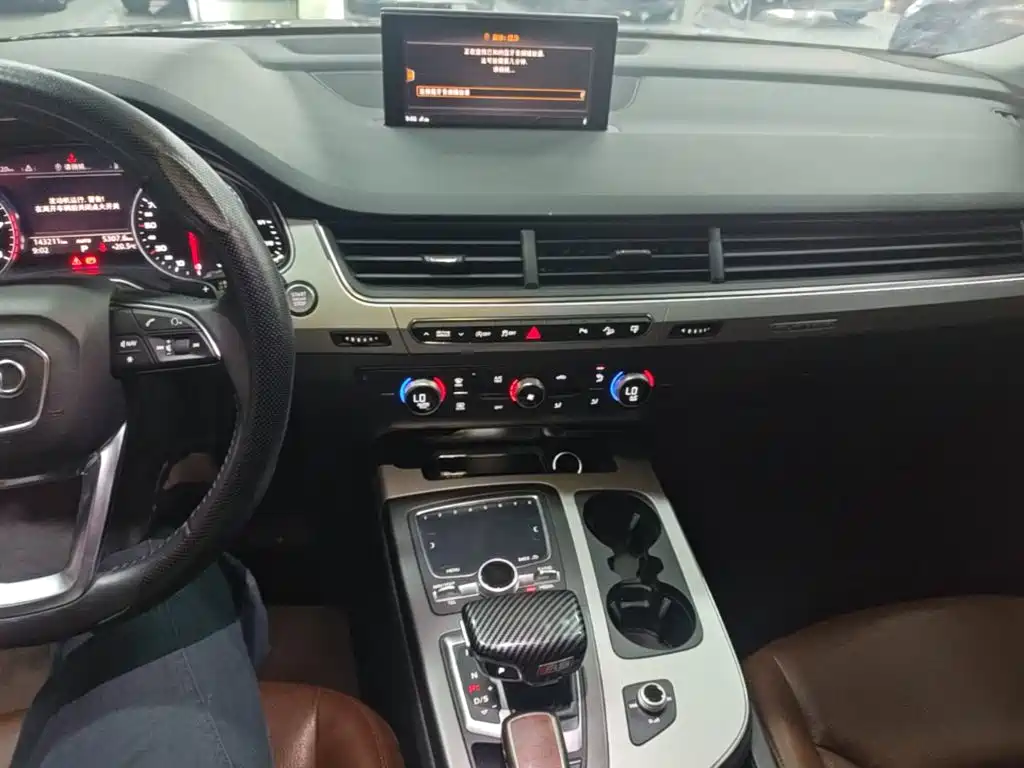 Audi Q7 — миниатюра 13