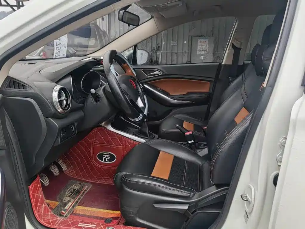 BYD Yuan 2016 1.5L MT Luxury