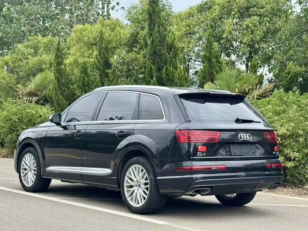 Audi Q7 2018 45 TFSI S line Sport