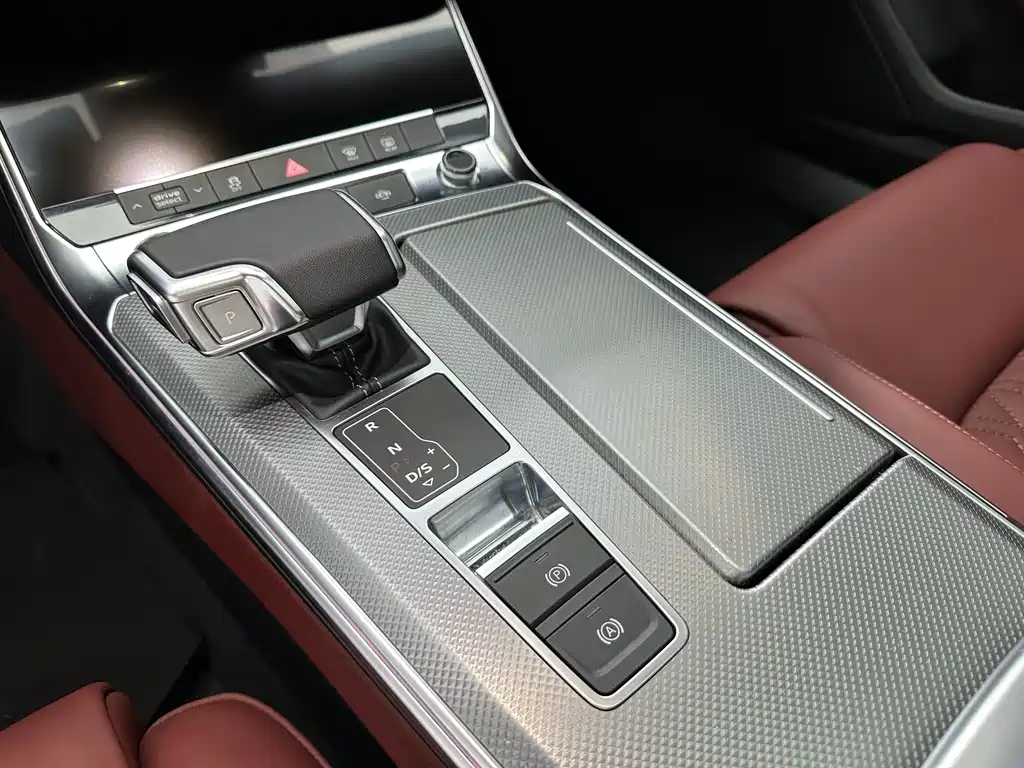 Audi A7L — миниатюра 18