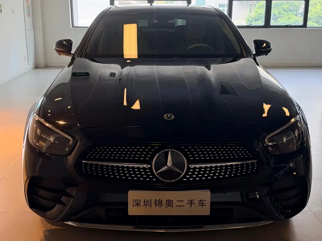 Mercedes-Benz E-Class — миниатюра 2