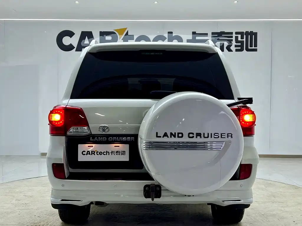 Toyota Land Cruiser — миниатюра 5