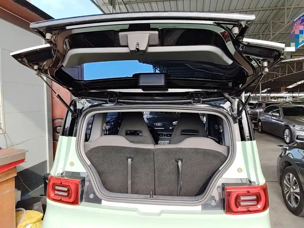 Wuling MINIEV — миниатюра 19