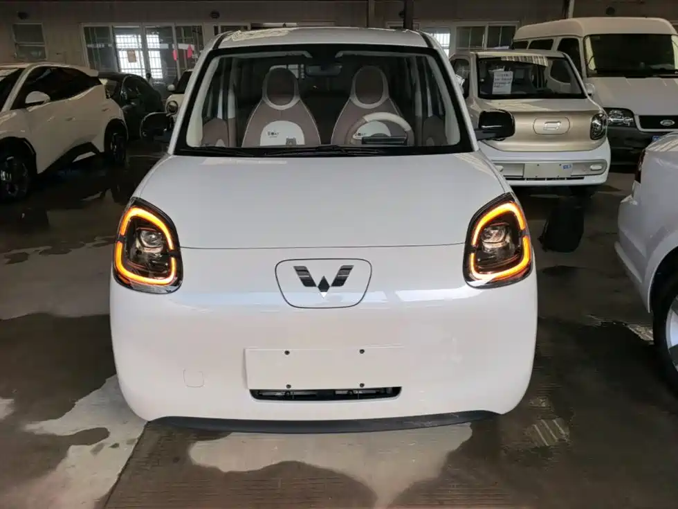 Wuling MINIEV — миниатюра 3