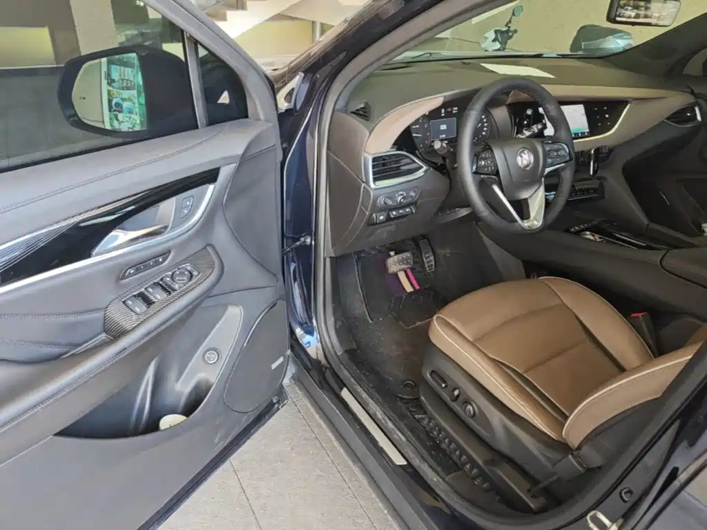 Buick Enclave — миниатюра 16