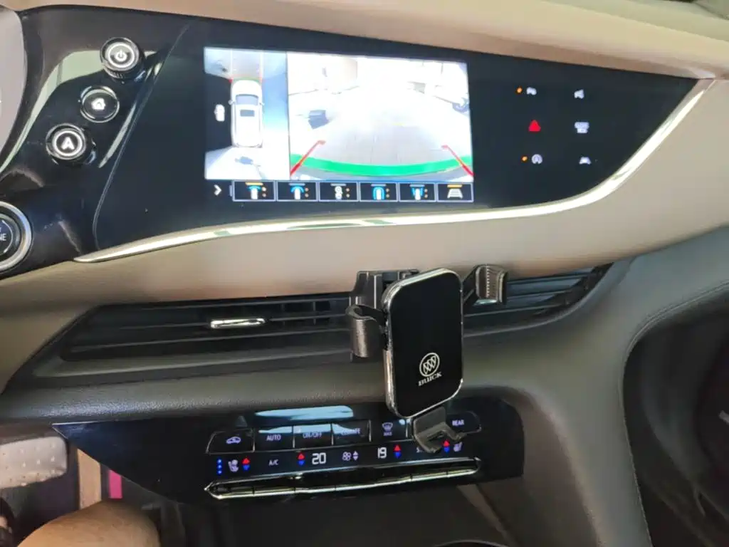 Buick Enclave — миниатюра 13
