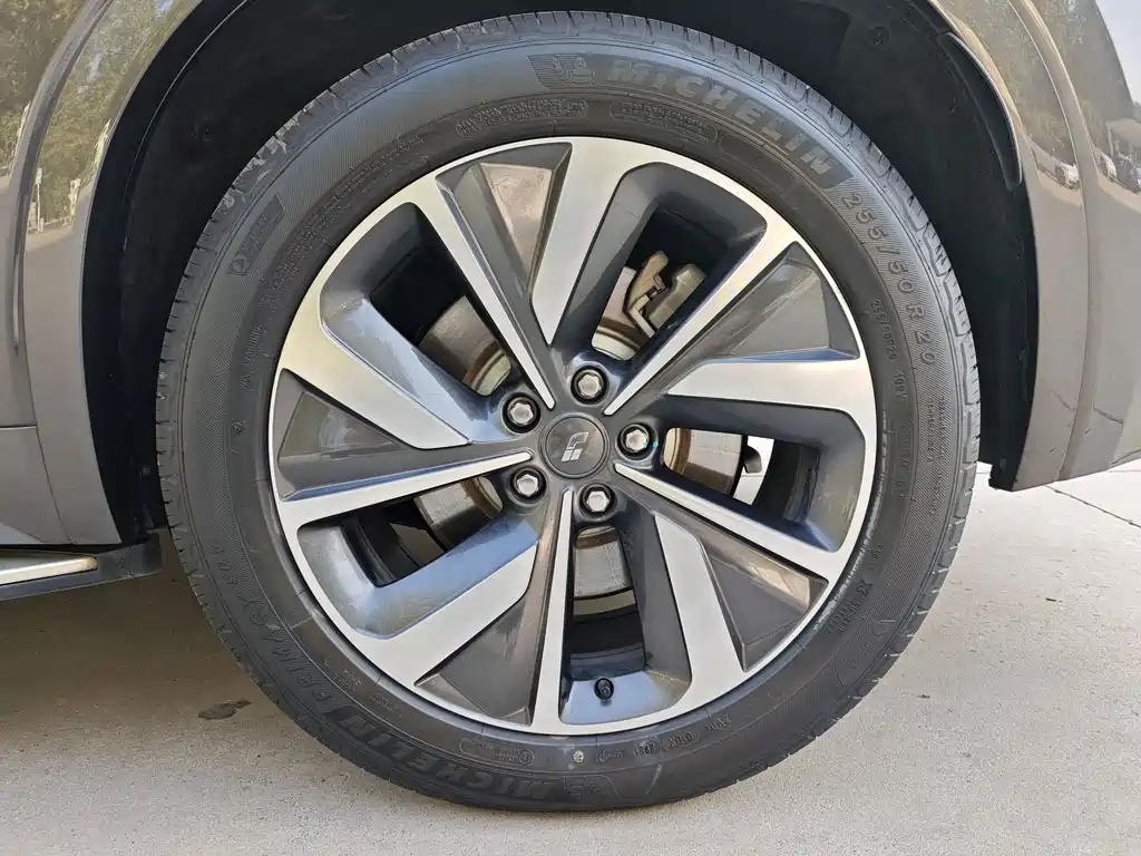 Li Auto Li ONE — миниатюра 16