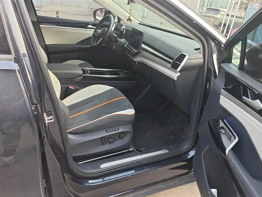 Volkswagen ID.6 CROZZ 2022 PRO