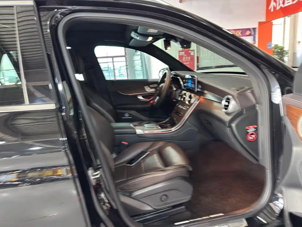 Mercedes-Benz GLC — миниатюра 9