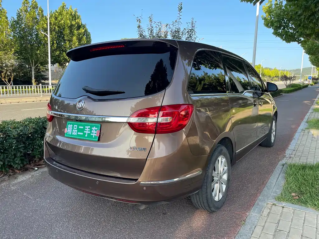 Buick GL8 — миниатюра 4