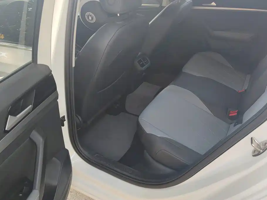Volkswagen Lavida — миниатюра 11