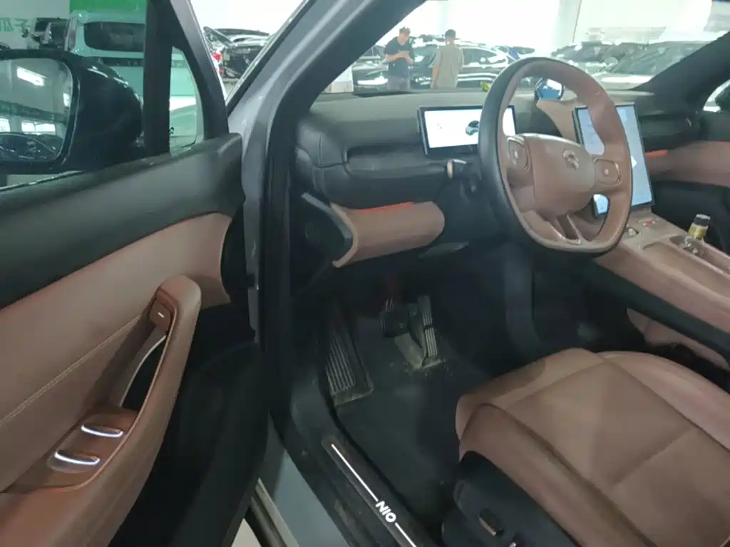NIO ES6 — миниатюра 16
