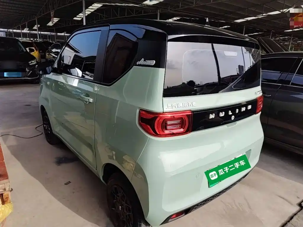 Wuling MINIEV — миниатюра 5