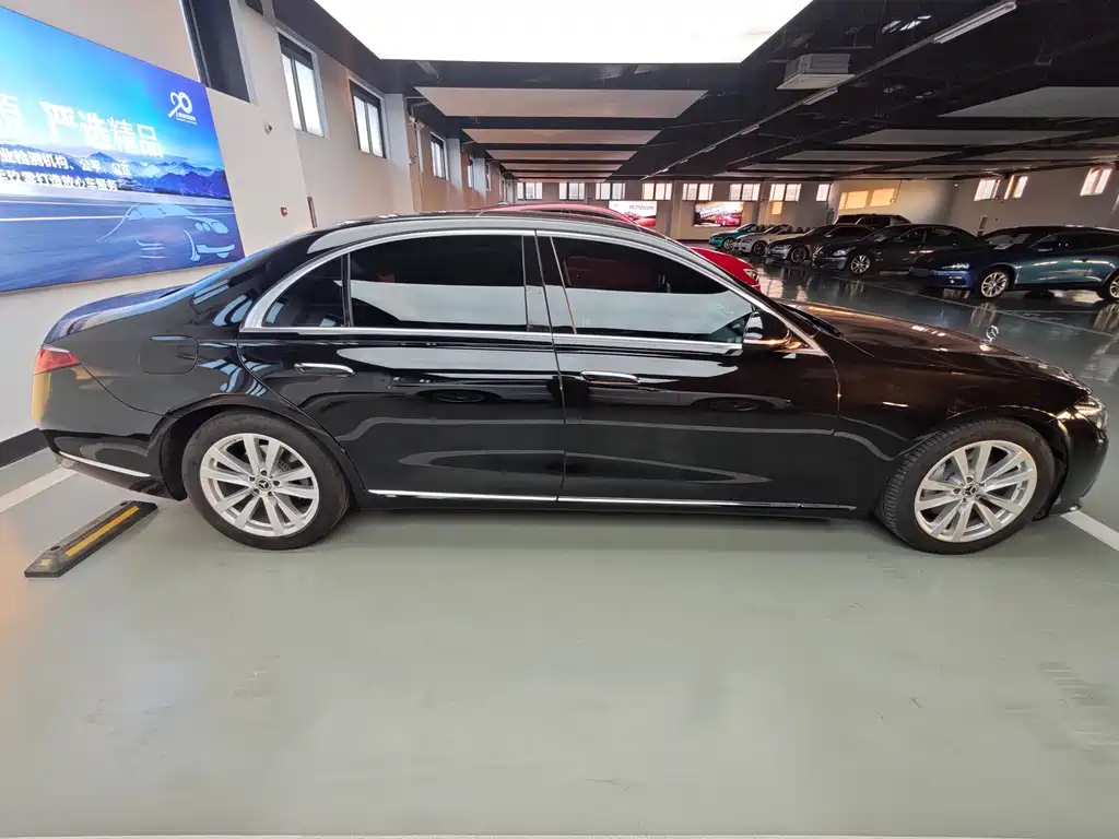 Mercedes-Benz S-Class S 2024 S 400 L Luxury