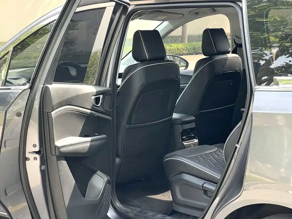 Wuling Jiachen — миниатюра 7