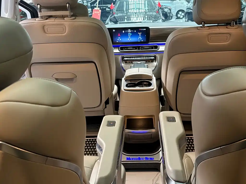 Mercedes-Benz V-Class — миниатюра 7