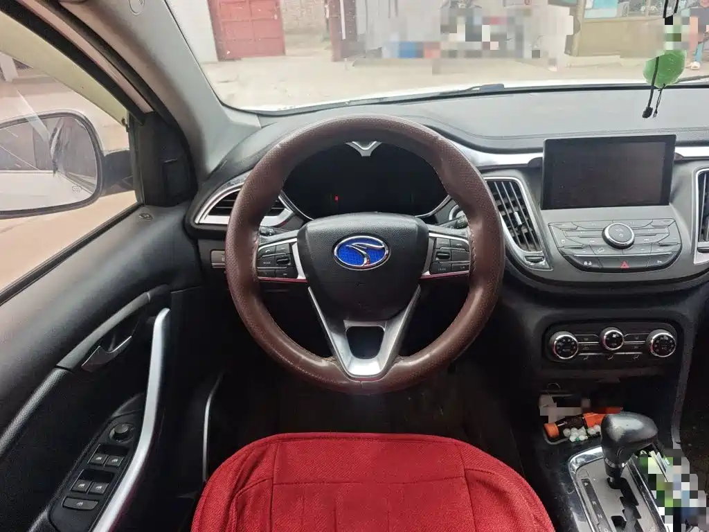 Soueast DX7 2015 1.5T AT Luxury