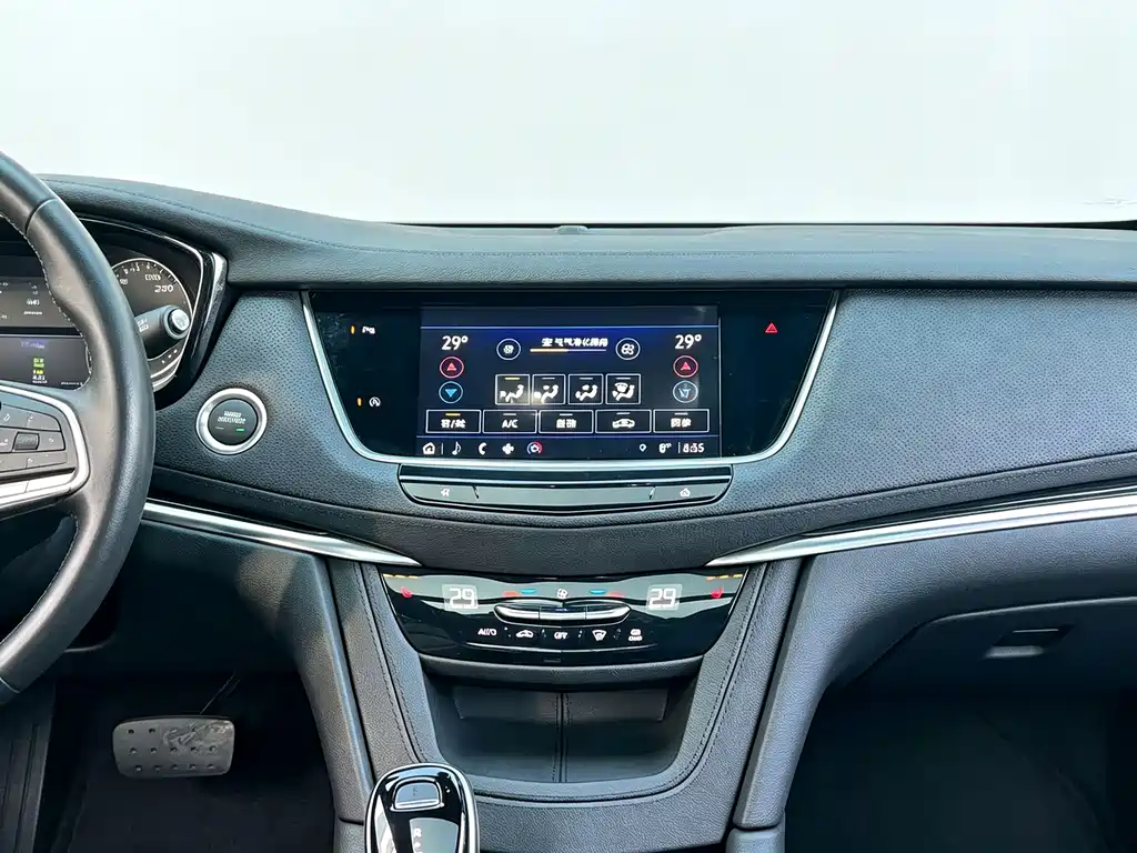 Cadillac XT5 — миниатюра 5