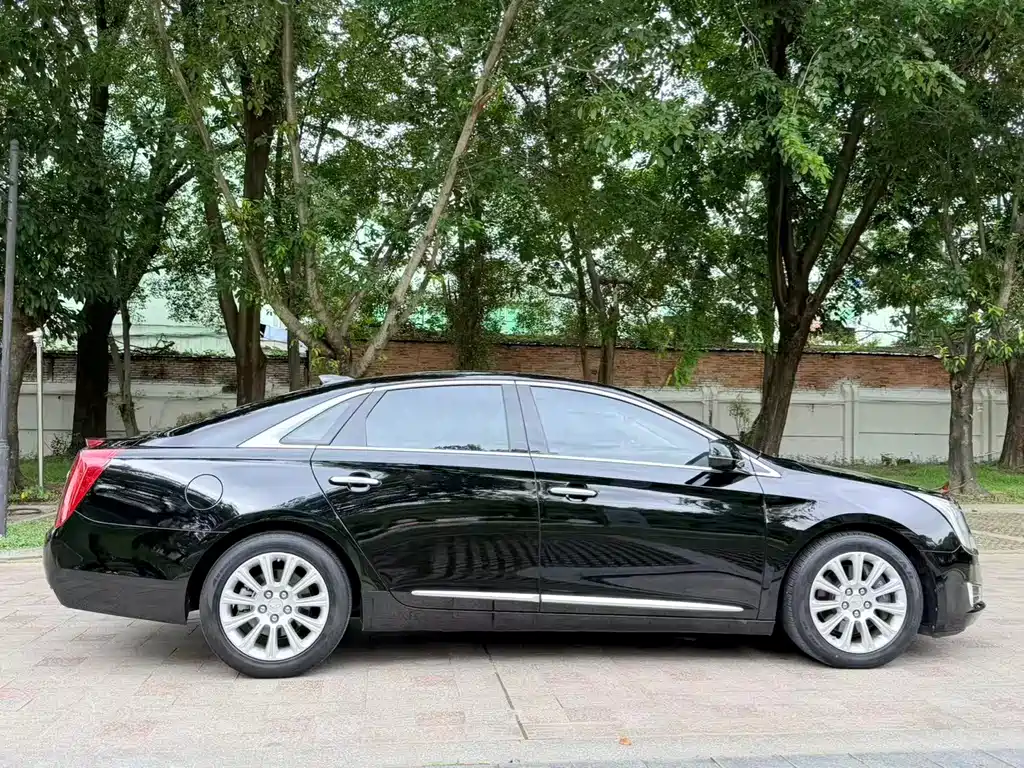 Cadillac XTS — миниатюра 12
