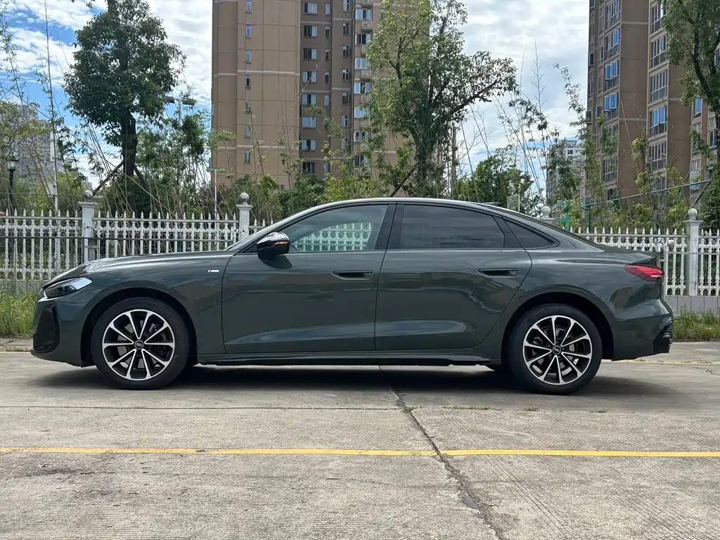 Audi A5L 2026 2.0T Sport Plus