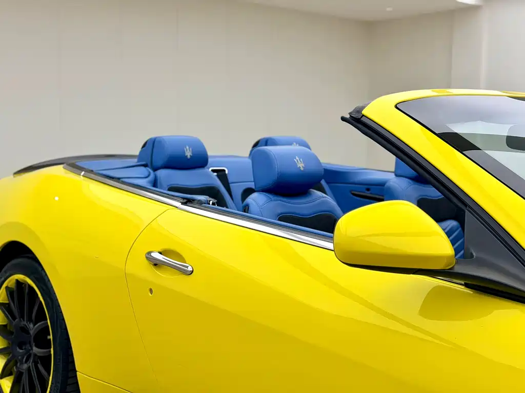 Maserati GranCabrio 2012 4.7L Sport