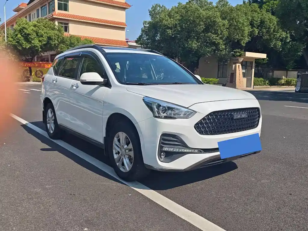 Haval M6 — миниатюра 3
