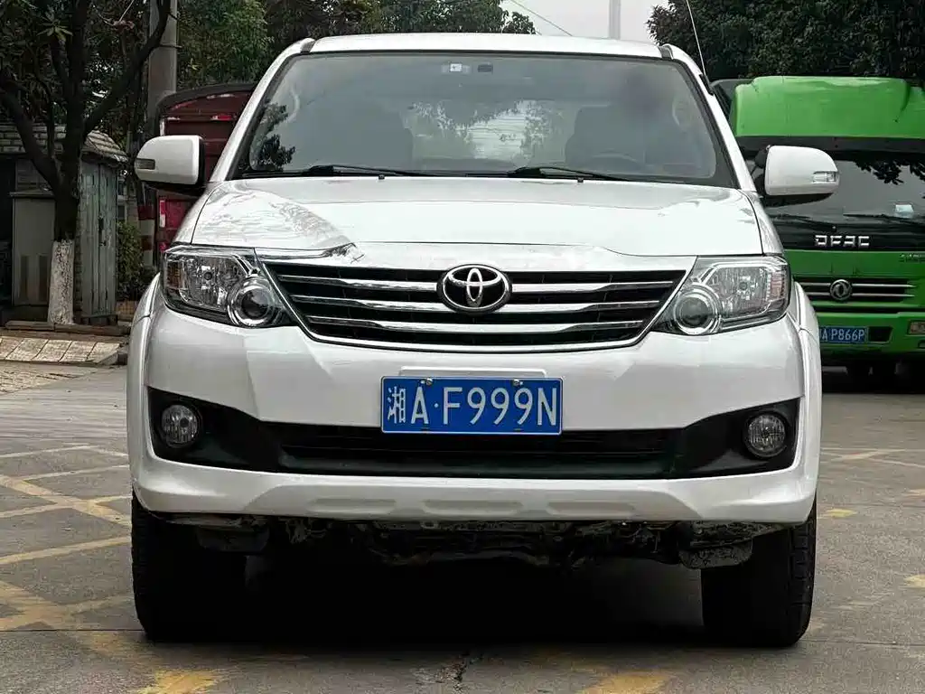 TOYOTA FORTUNER