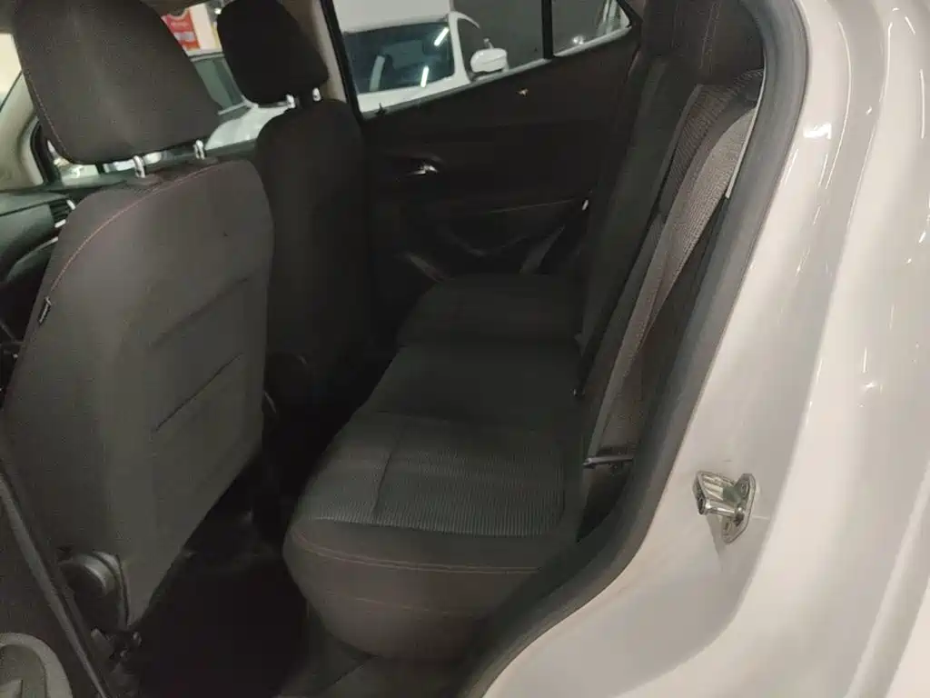 Buick Encore — миниатюра 17