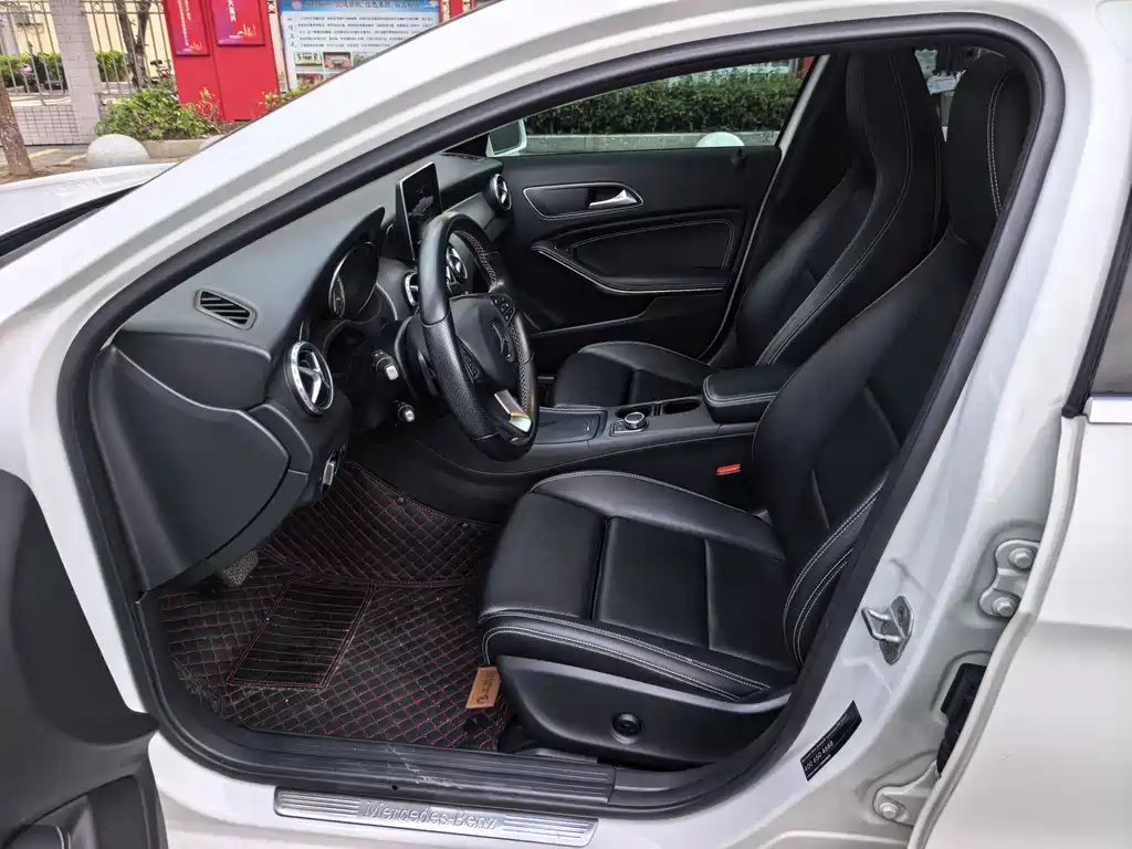 Mercedes-Benz GLA 2016 GLA 200