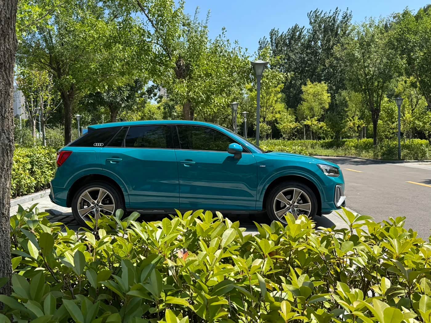 Audi Q2L 1.4 л 2022 г. Голубой, пробег 34000 км