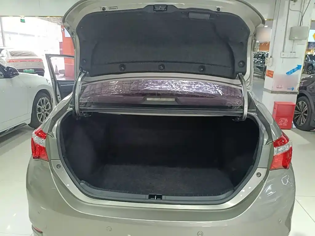 Toyota Corolla — миниатюра 19