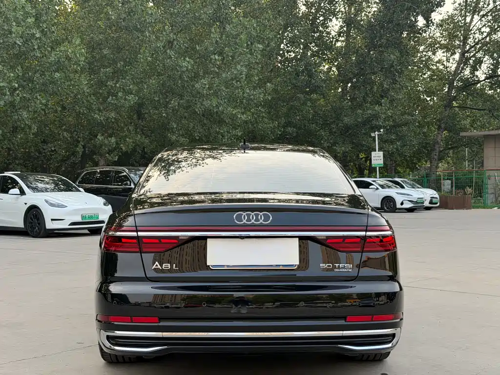 Audi A8 2024 A8L 50 TFSI quattro