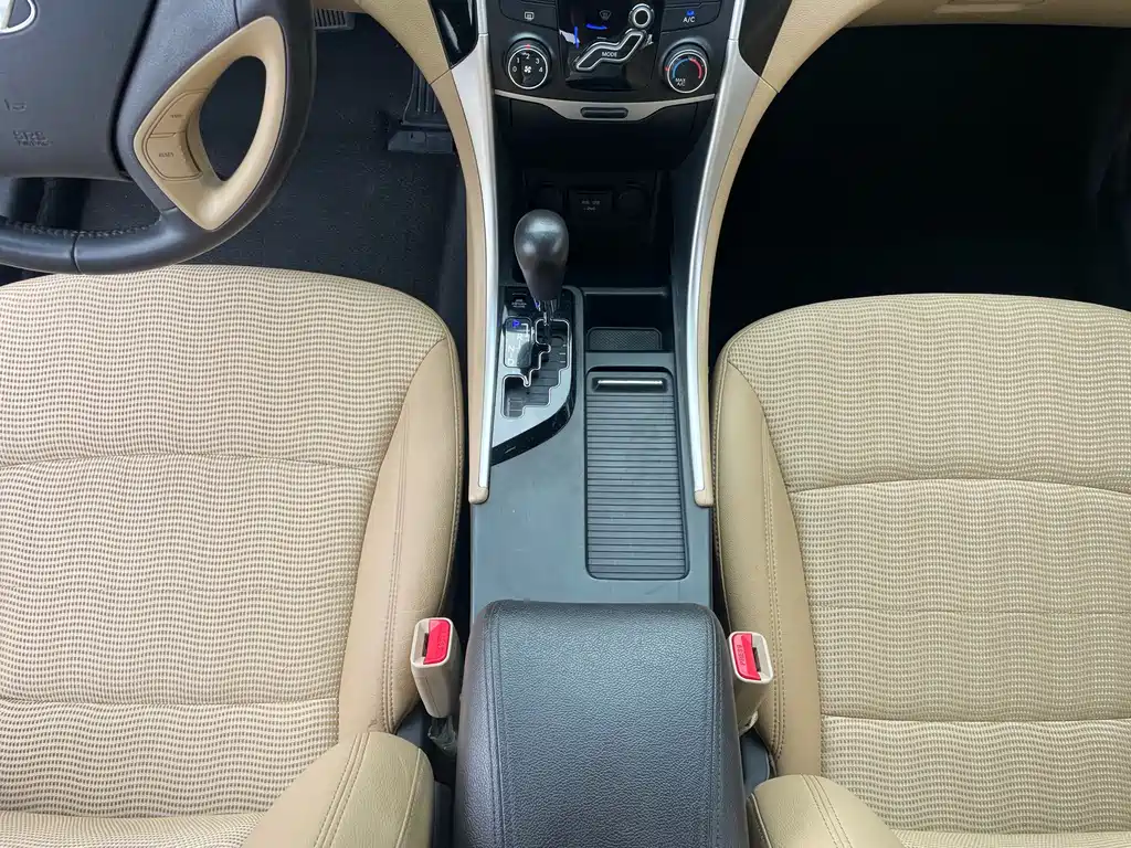 Hyundai Sonata — миниатюра 21
