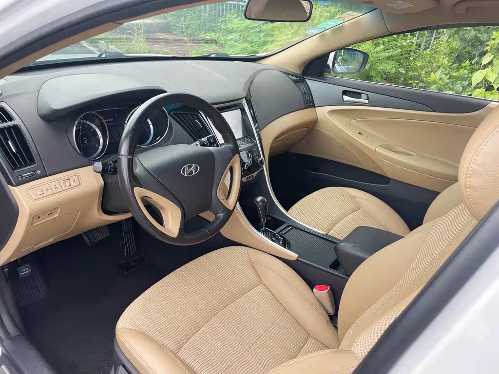 Hyundai Sonata — миниатюра 13