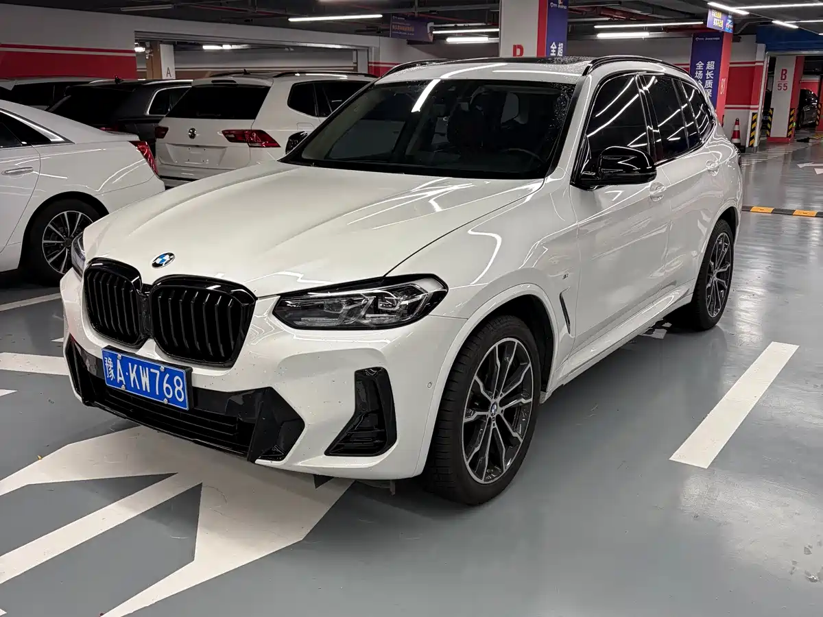 宝马X3 2022款 xDrive30i 领先型 M曜夜套装 2022