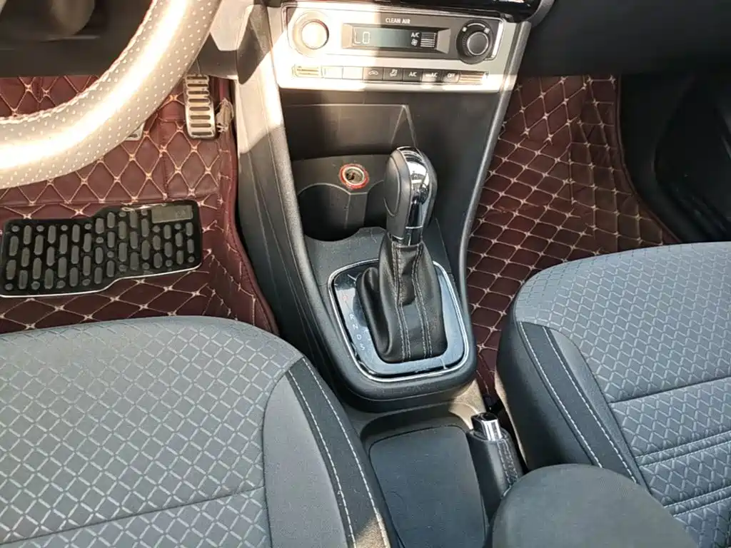 Volkswagen Polo — миниатюра 14