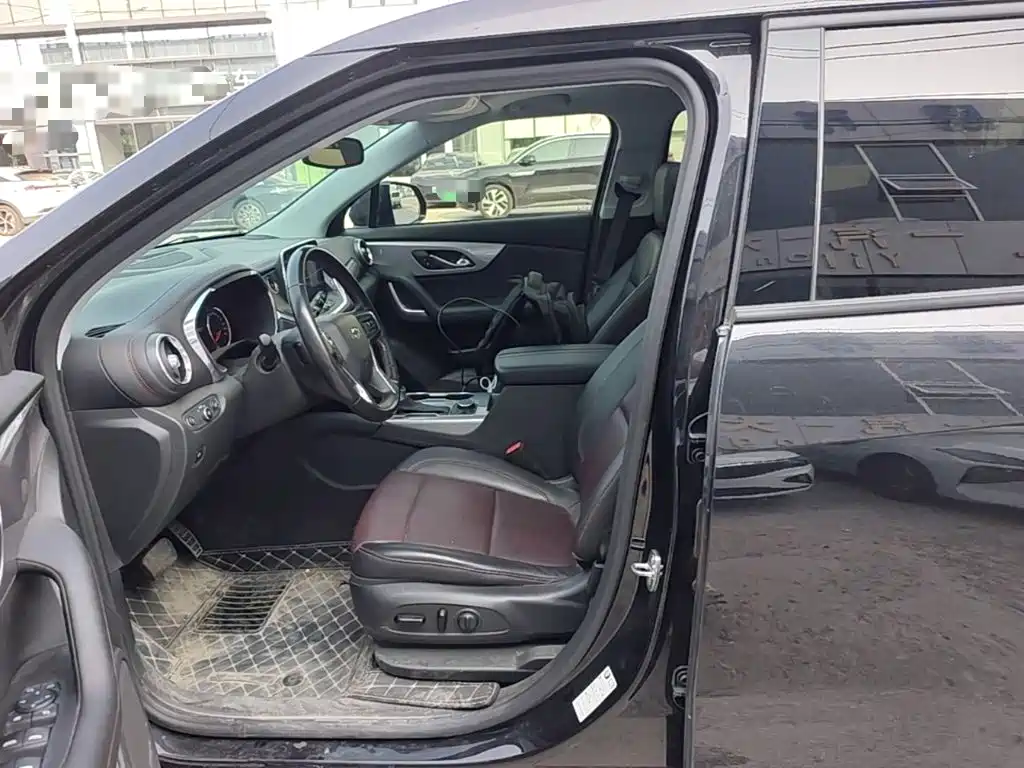 Chevrolet Blazer — миниатюра 15