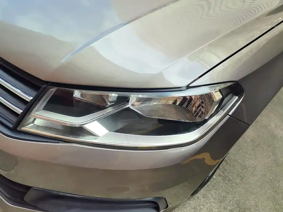 Volkswagen Santana — миниатюра 5