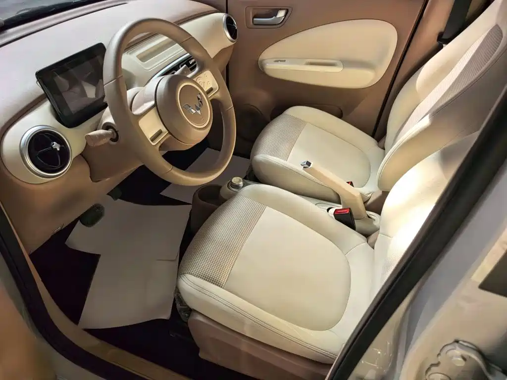 Wuling MINIEV — миниатюра 13
