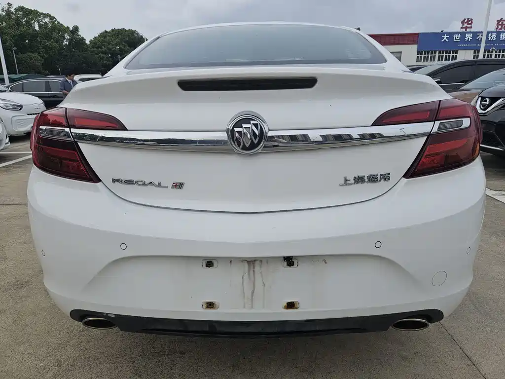 Buick Regal — миниатюра 12