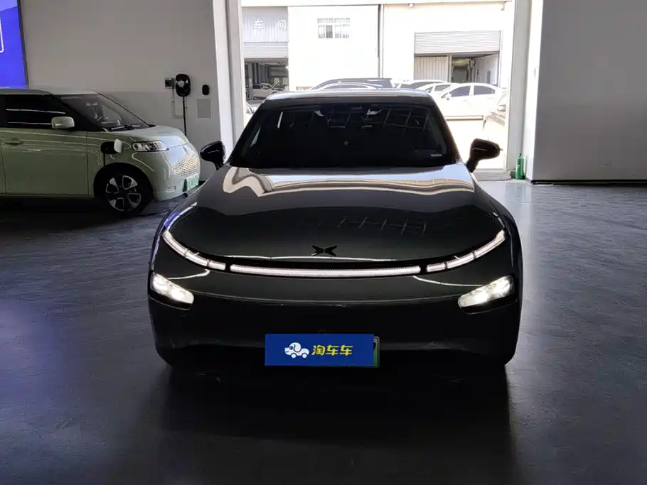 XPeng P7 — миниатюра 2