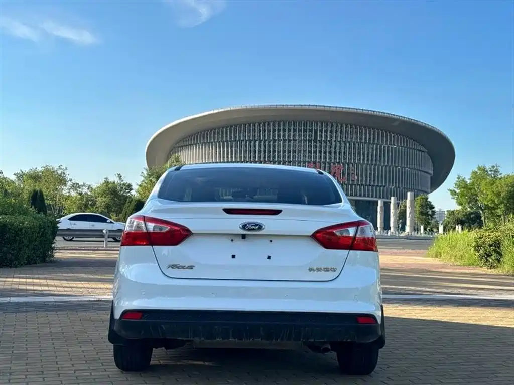Ford Focus 2012 1.6L AT Comfort