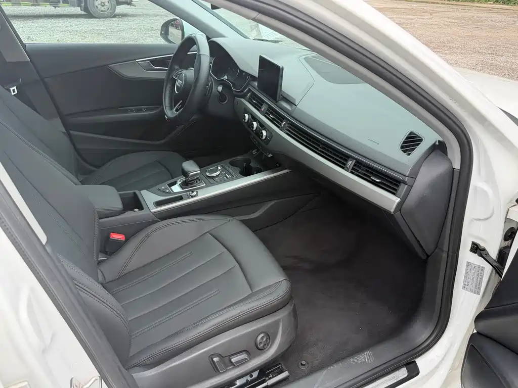 Audi A4L 2018 30 40 TFSI