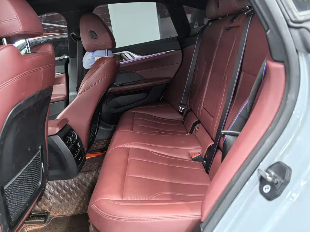 BMW 4 Series — миниатюра 12