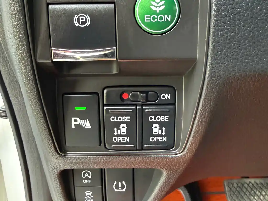 Honda Odyssey — миниатюра 5