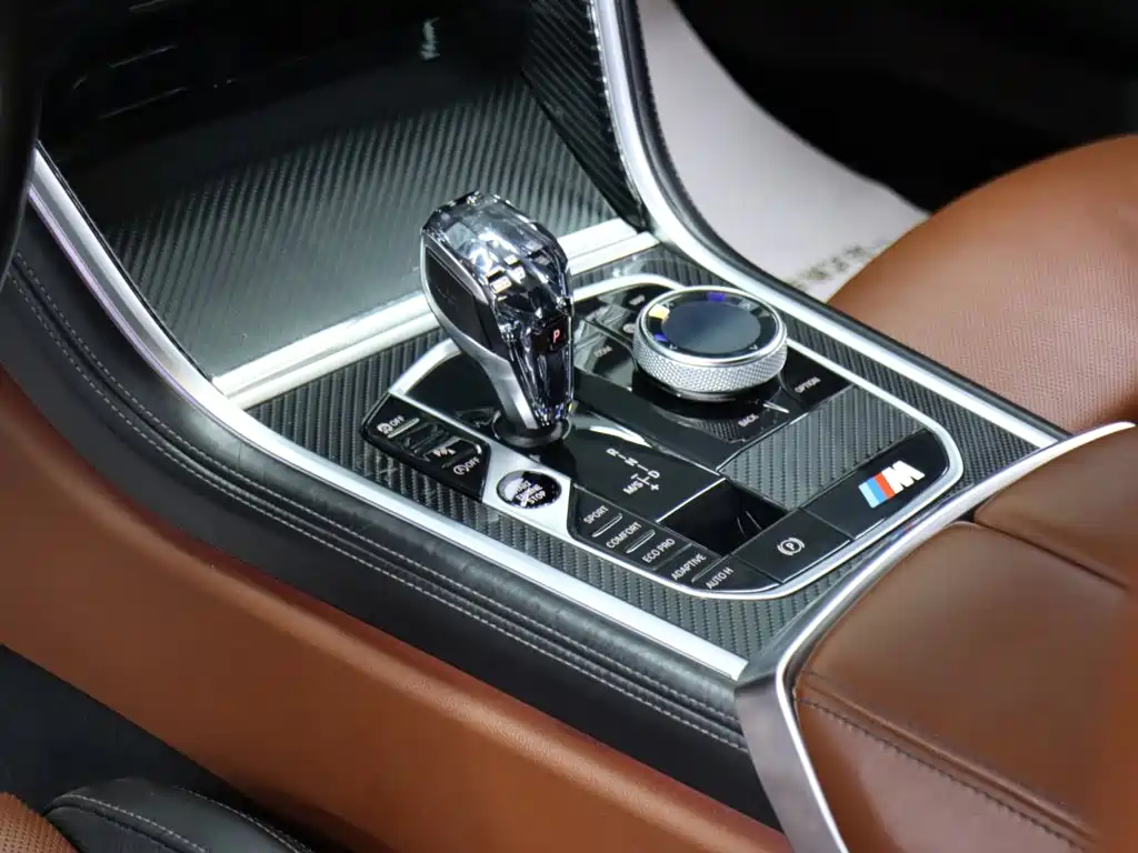 BMW 8 Series — миниатюра 17