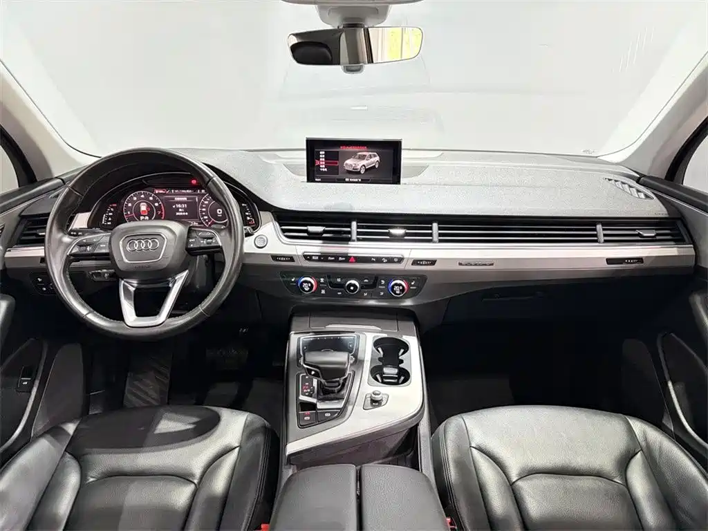 Audi Q7 — миниатюра 6