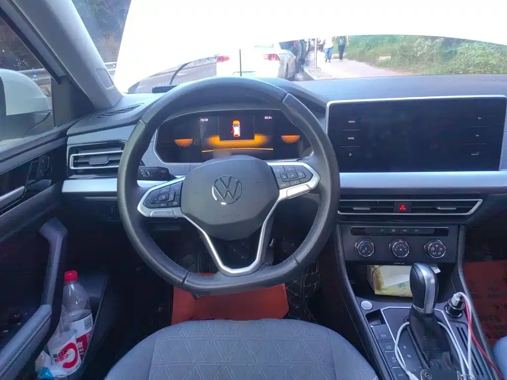 Volkswagen Lavida — миниатюра 3